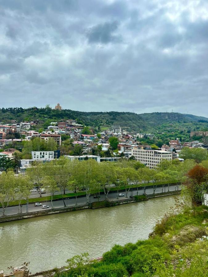 Sota Metekhi Hotel Tbilisi Buitenkant foto