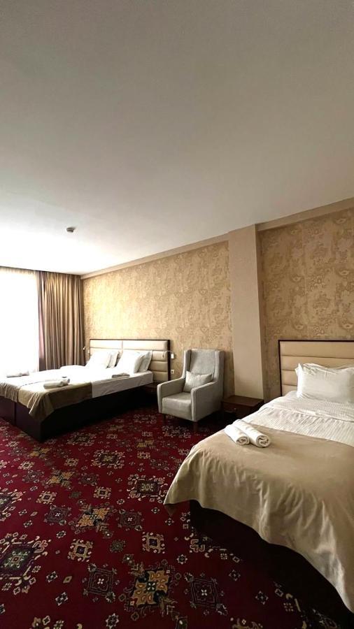 Sota Metekhi Hotel Tbilisi Buitenkant foto