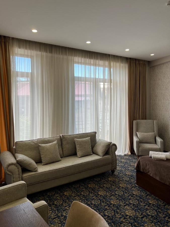 Sota Metekhi Hotel Tbilisi Buitenkant foto