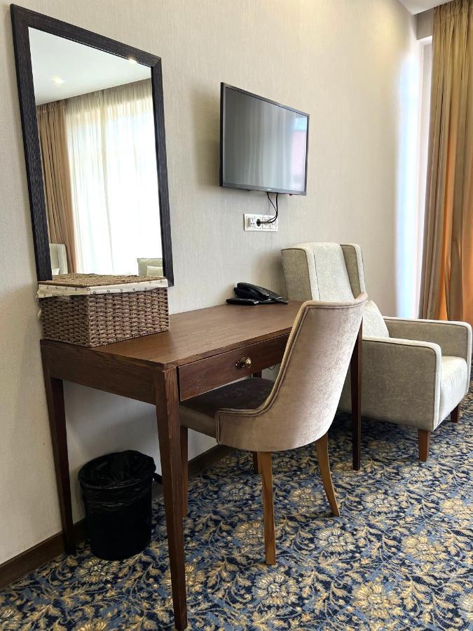 Sota Metekhi Hotel Tbilisi Buitenkant foto