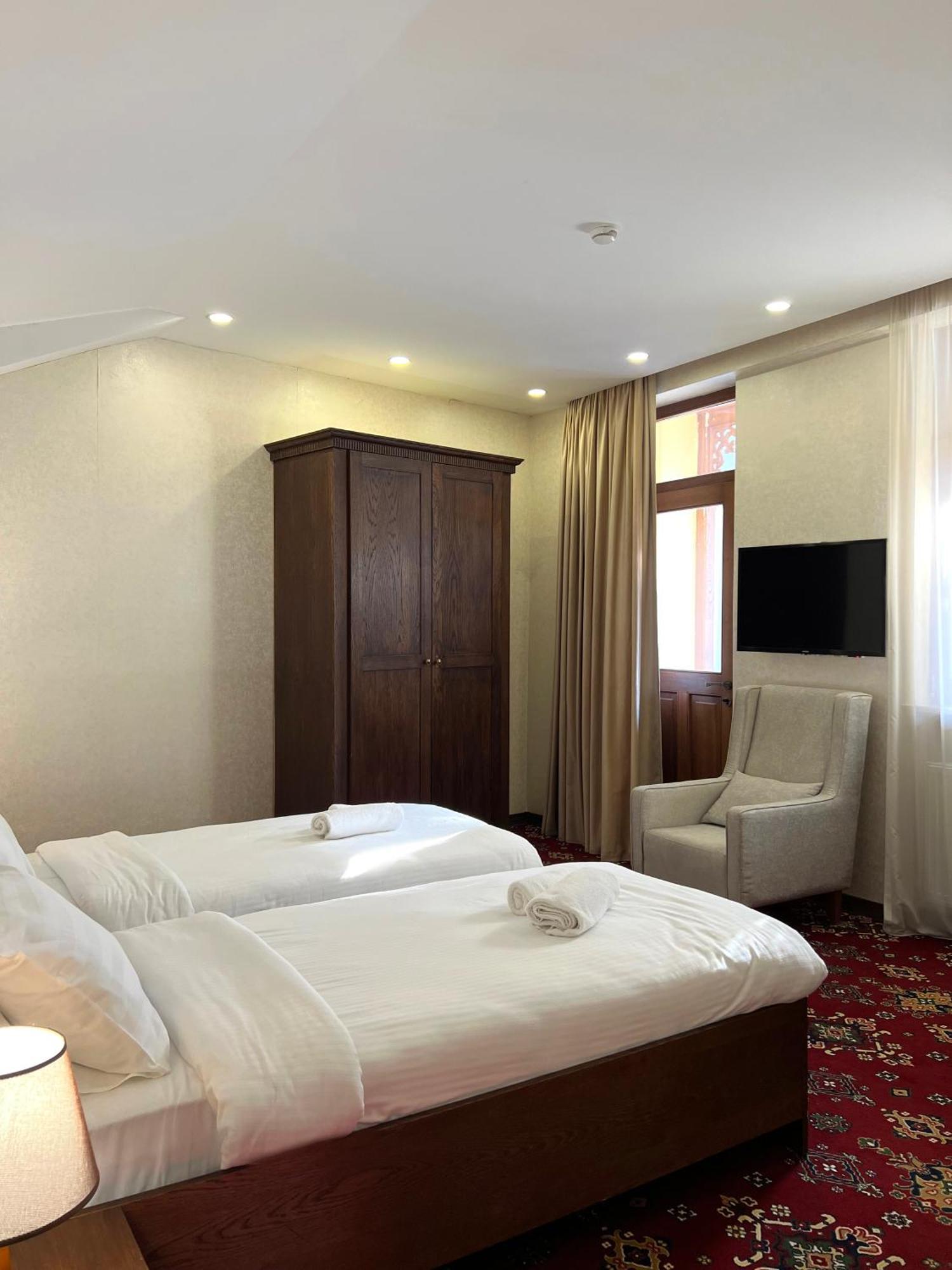 Sota Metekhi Hotel Tbilisi Buitenkant foto
