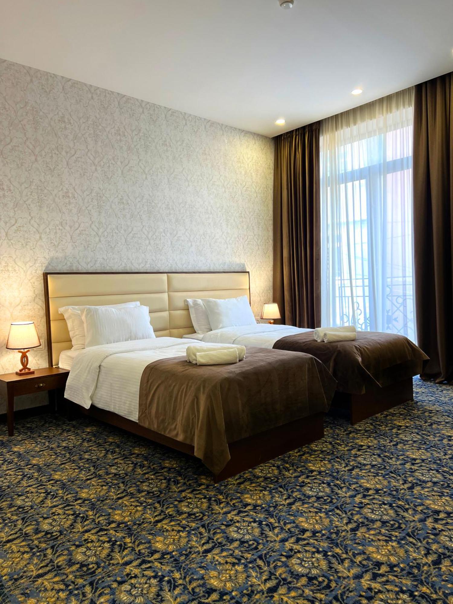 Sota Metekhi Hotel Tbilisi Buitenkant foto