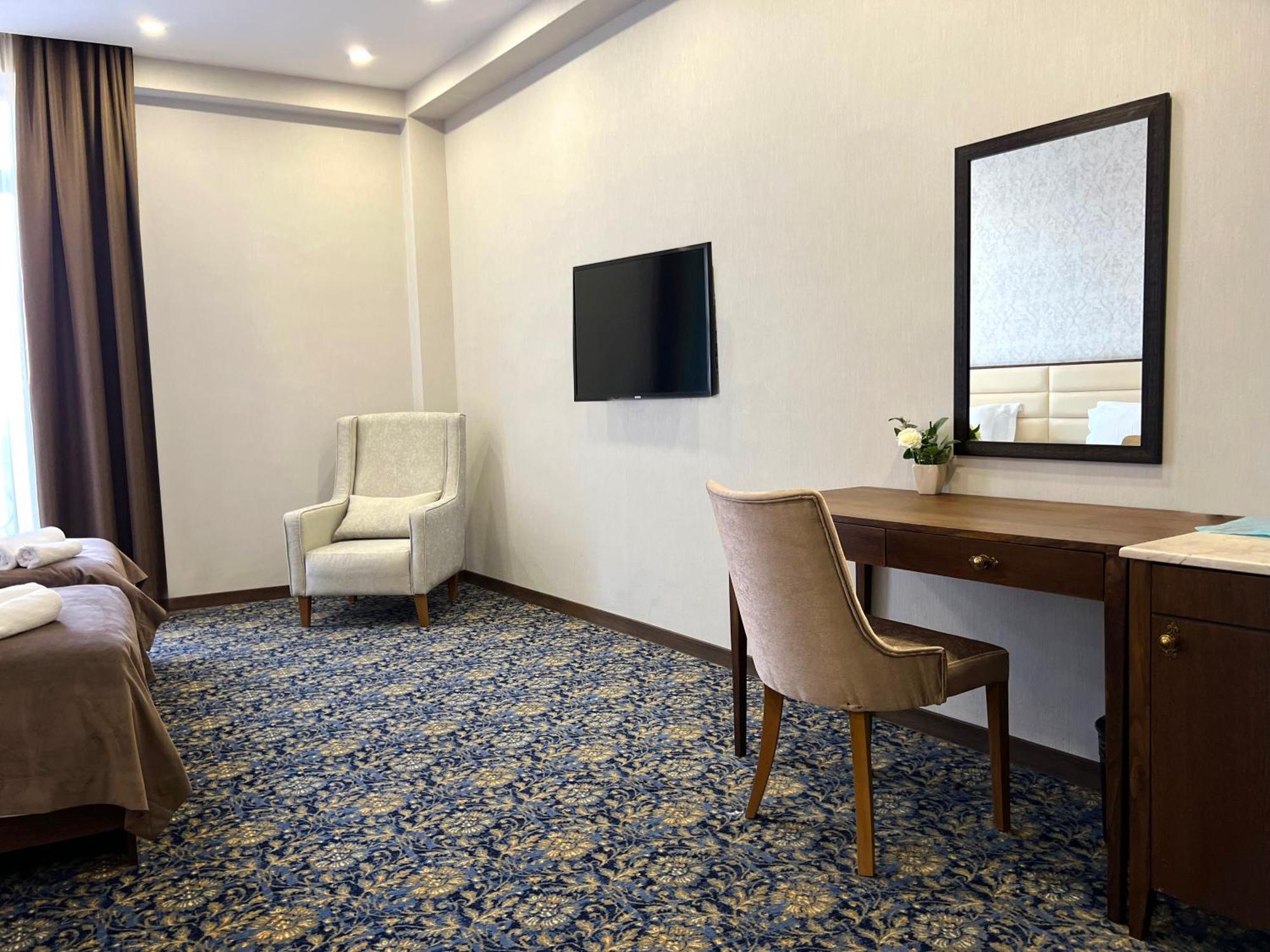 Sota Metekhi Hotel Tbilisi Buitenkant foto