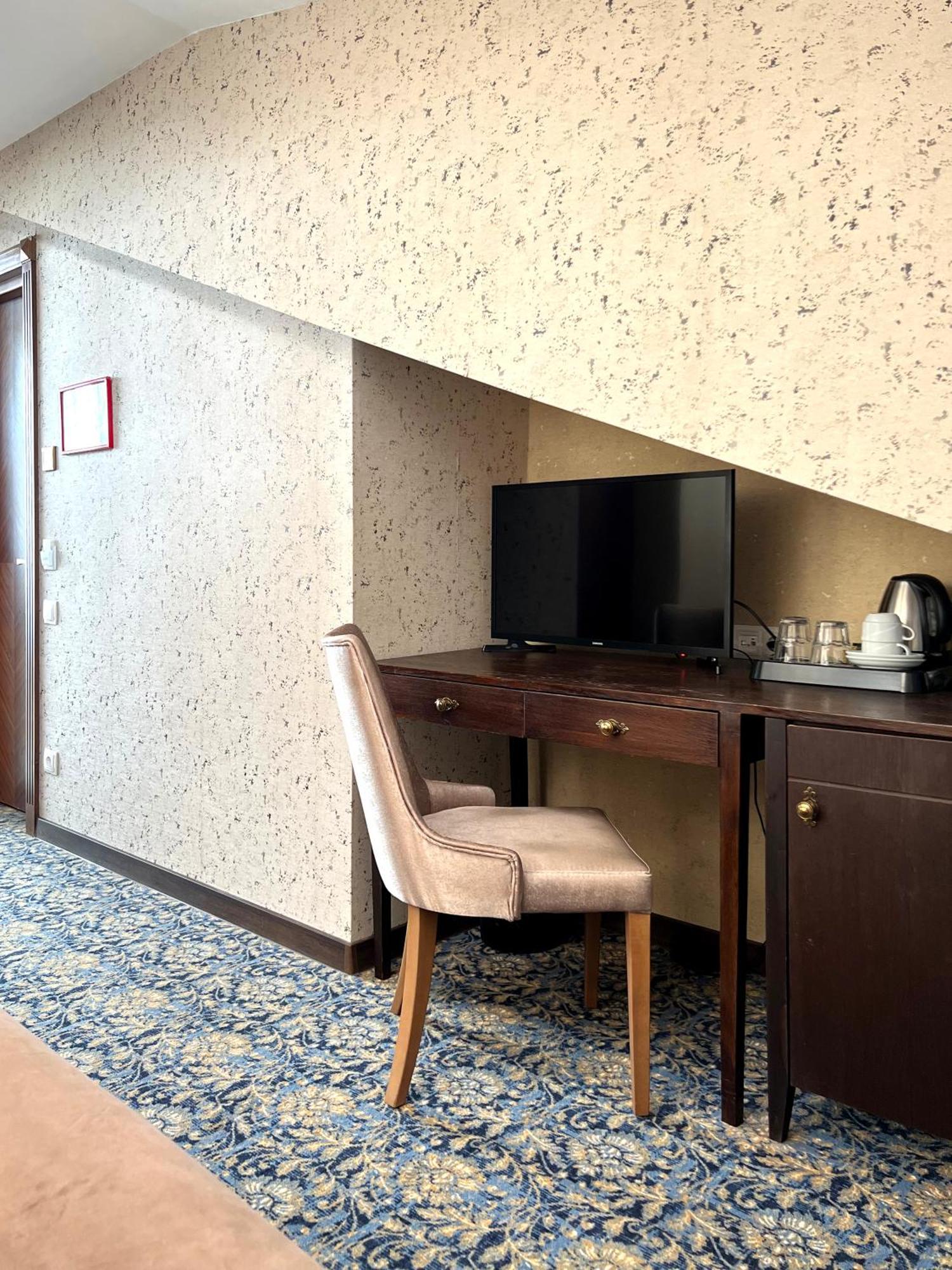Sota Metekhi Hotel Tbilisi Buitenkant foto