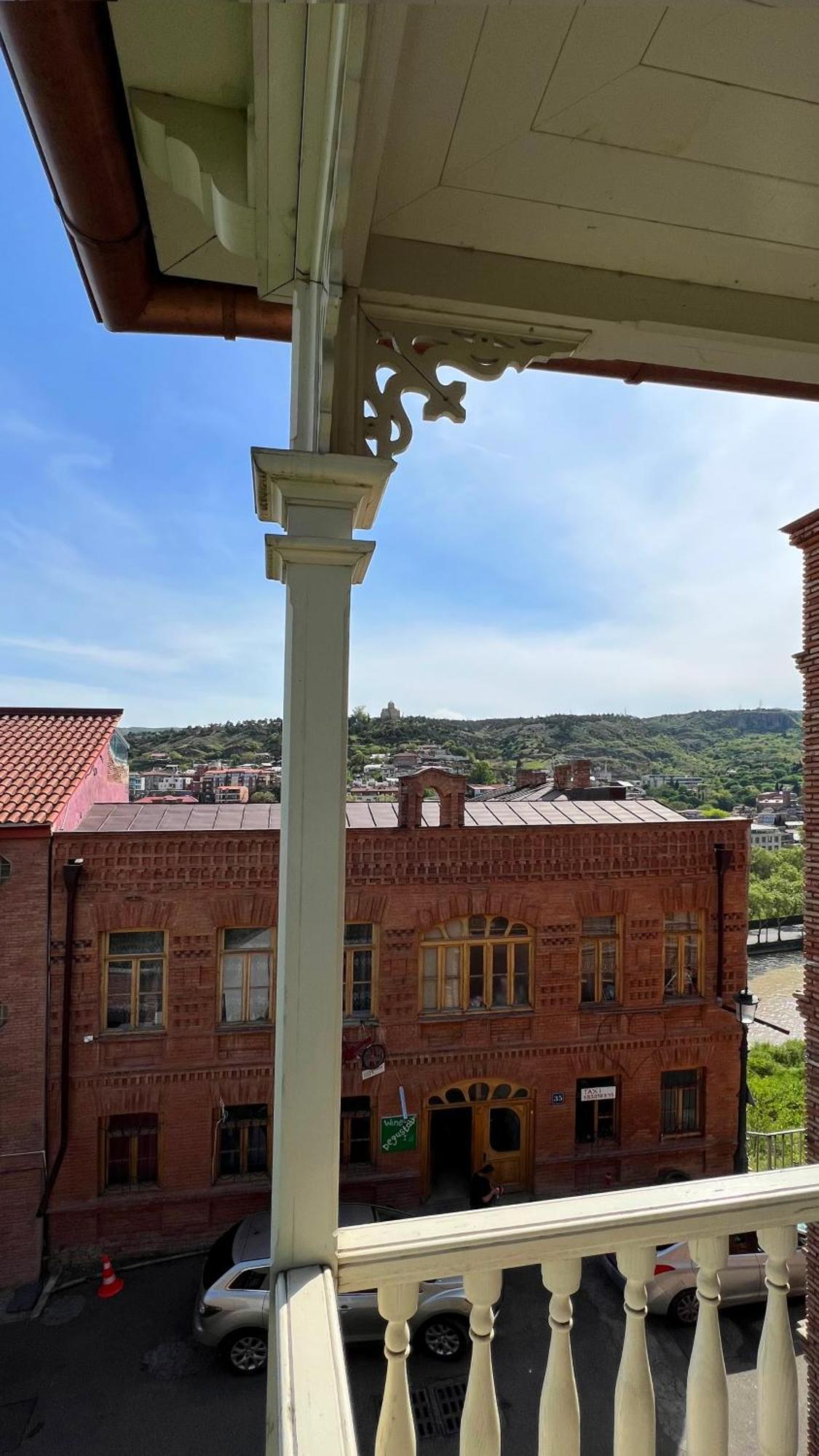 Sota Metekhi Hotel Tbilisi Buitenkant foto
